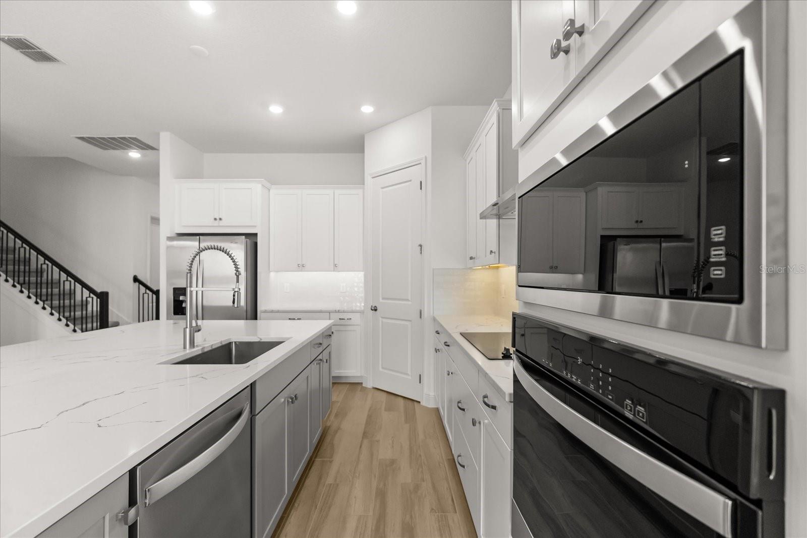 9930 BALLAST DR, ORLANDO, FL, 32827