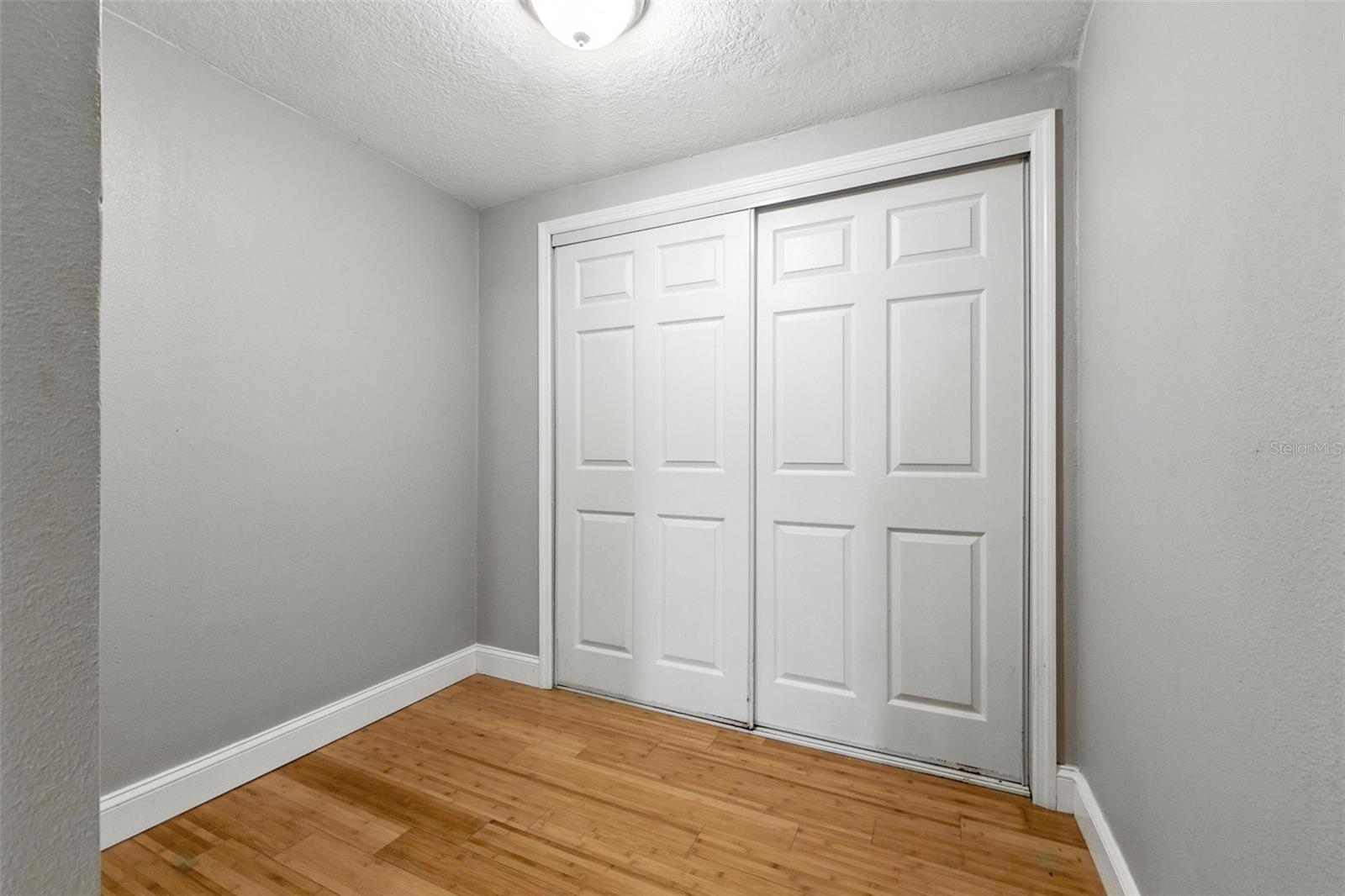 1805 E KNOLLWOOD ST, TAMPA, FL, 33610