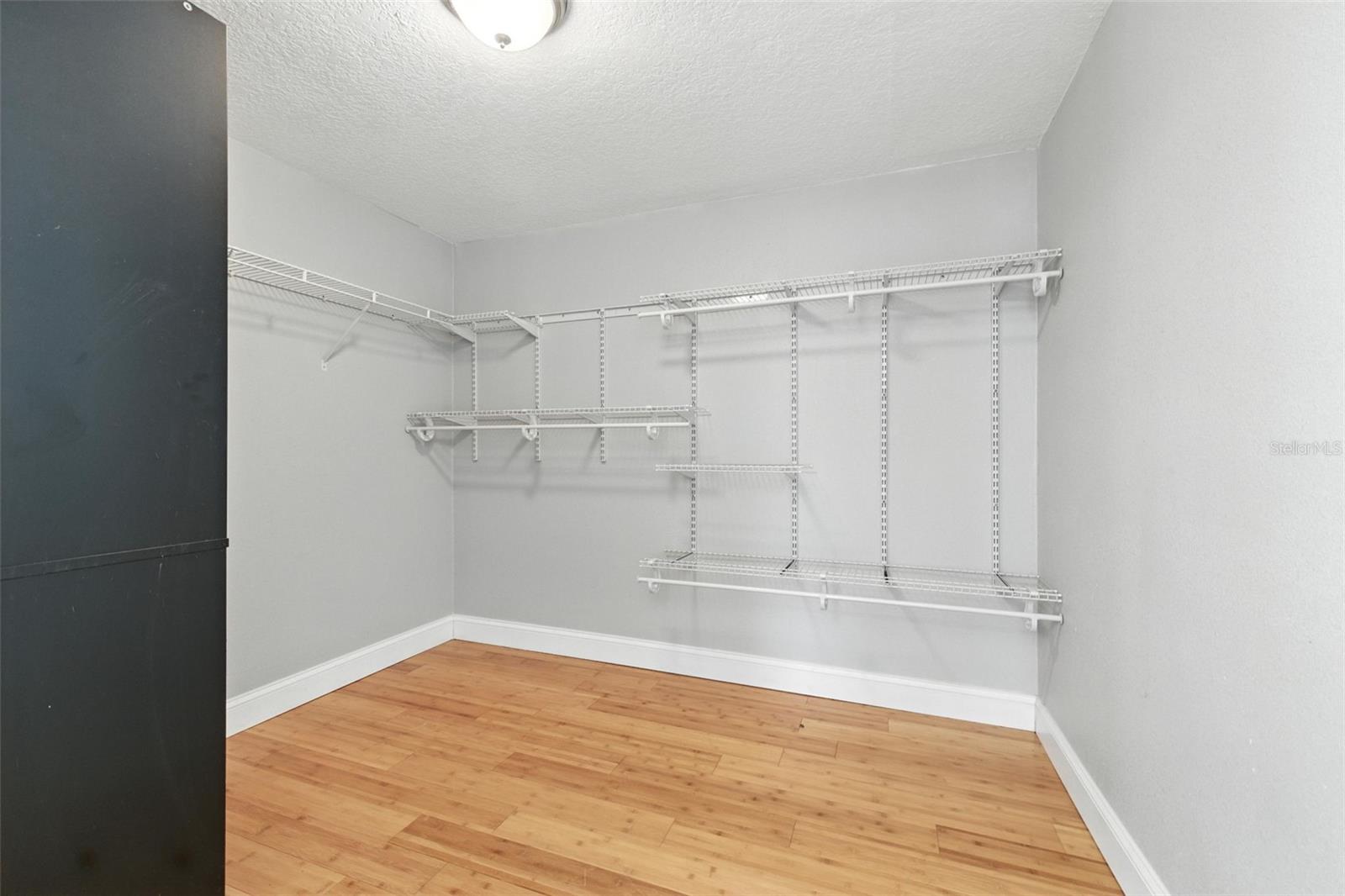 1805 E KNOLLWOOD ST, TAMPA, FL, 33610