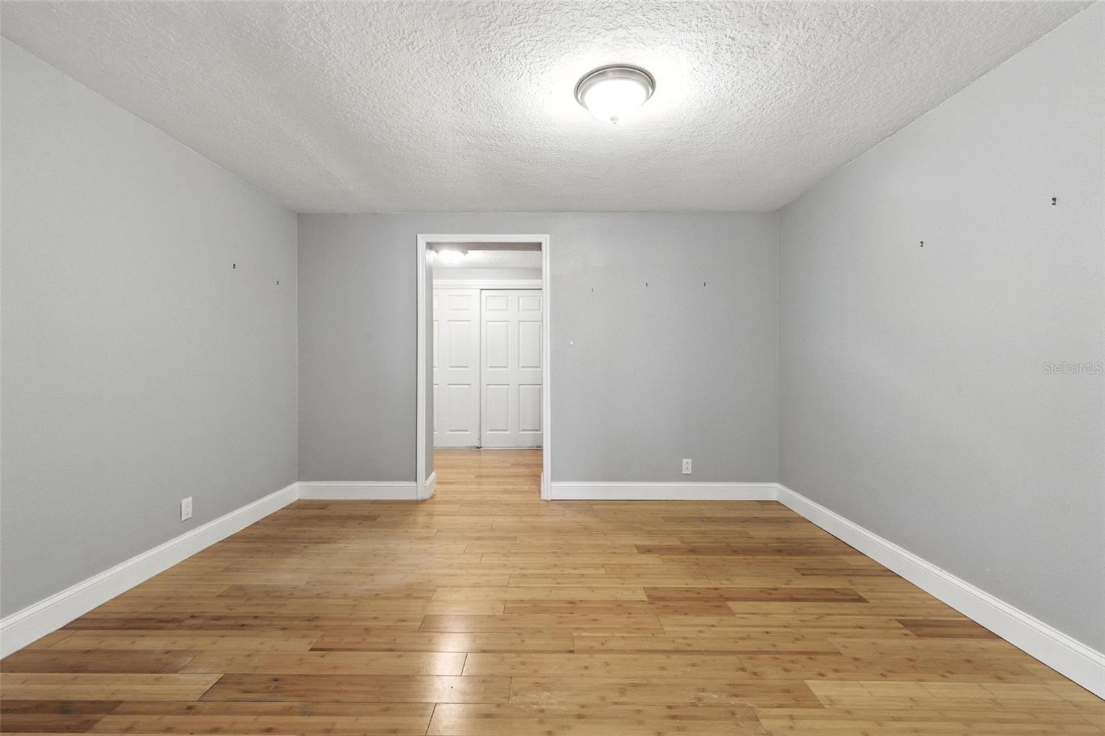 1805 E KNOLLWOOD ST, TAMPA, FL, 33610