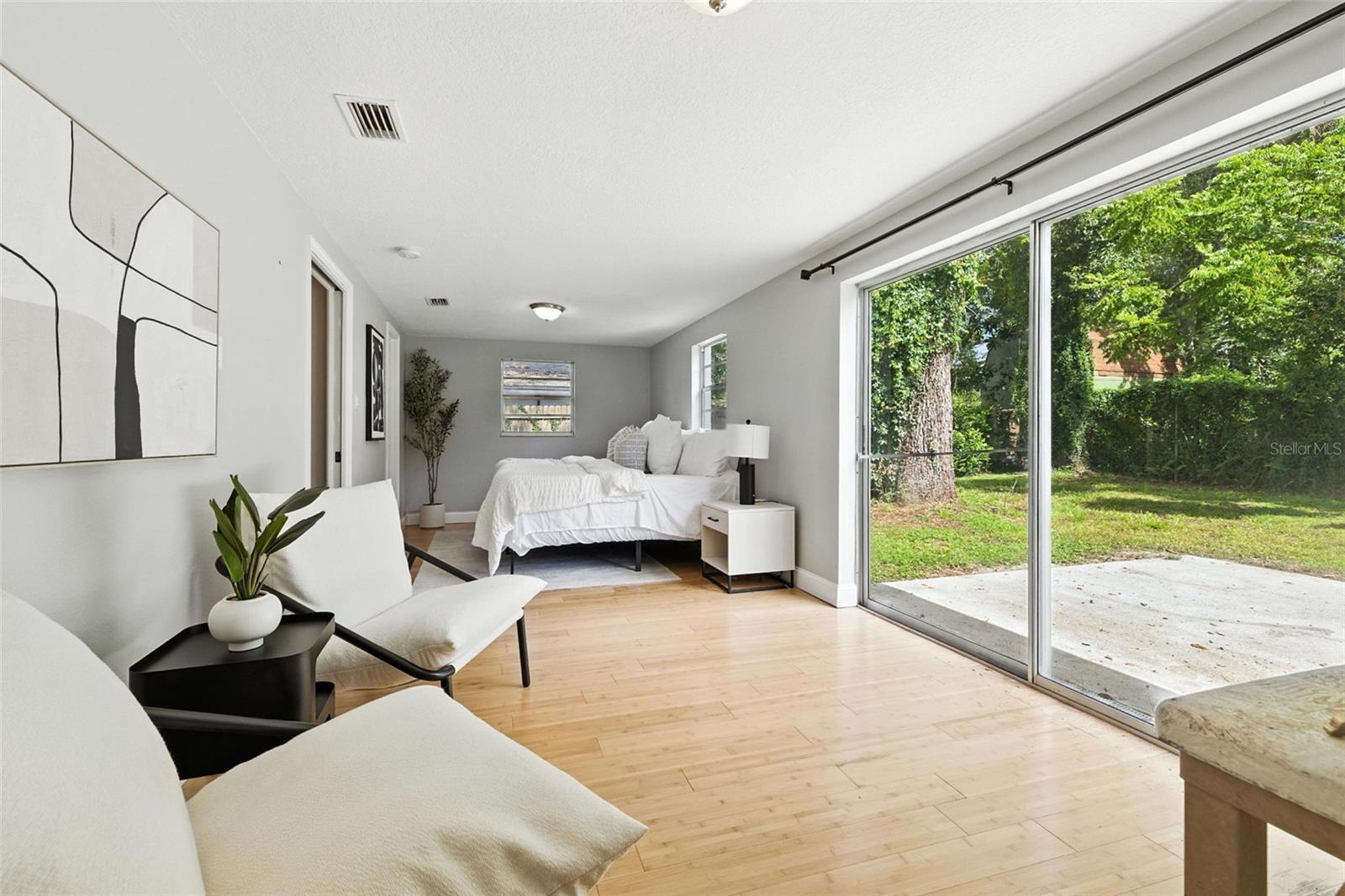 1805 E KNOLLWOOD ST, TAMPA, FL, 33610