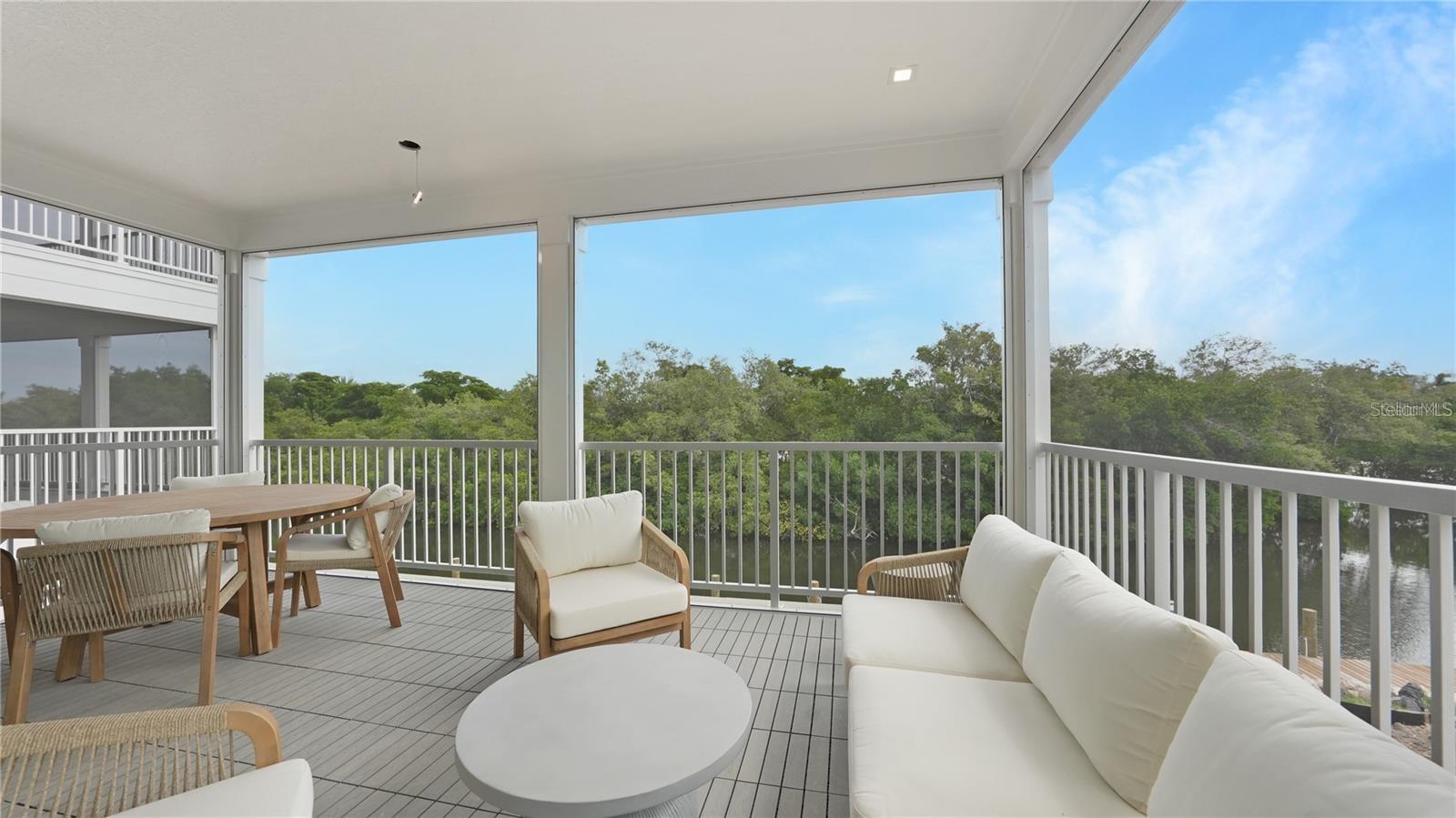 TB8411675 Property Photo