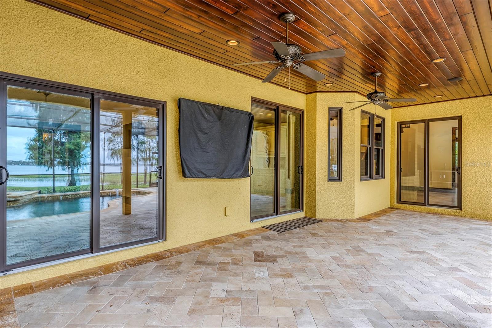 O6330959 Property Photo