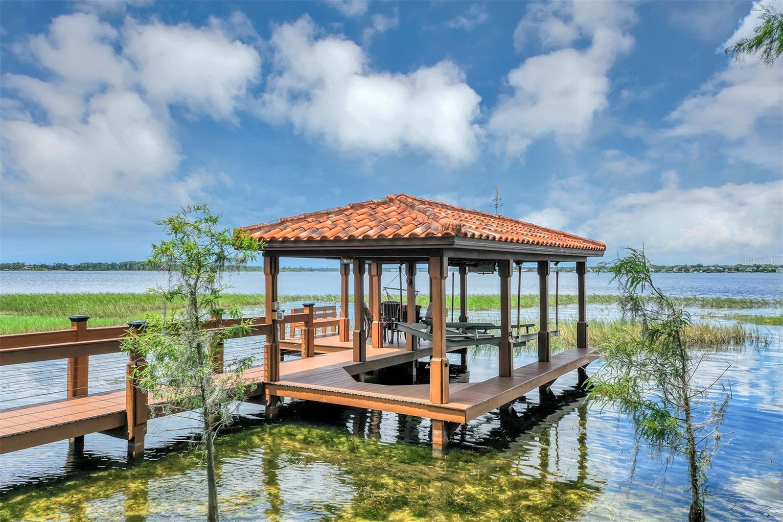 O6330959 Property Photo