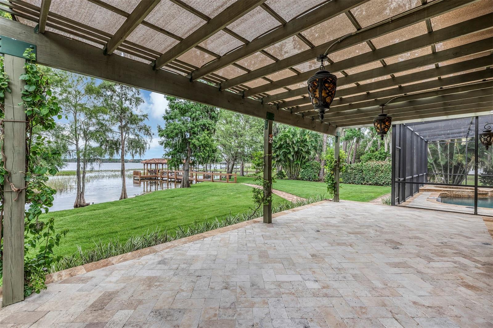 O6330959 Property Photo