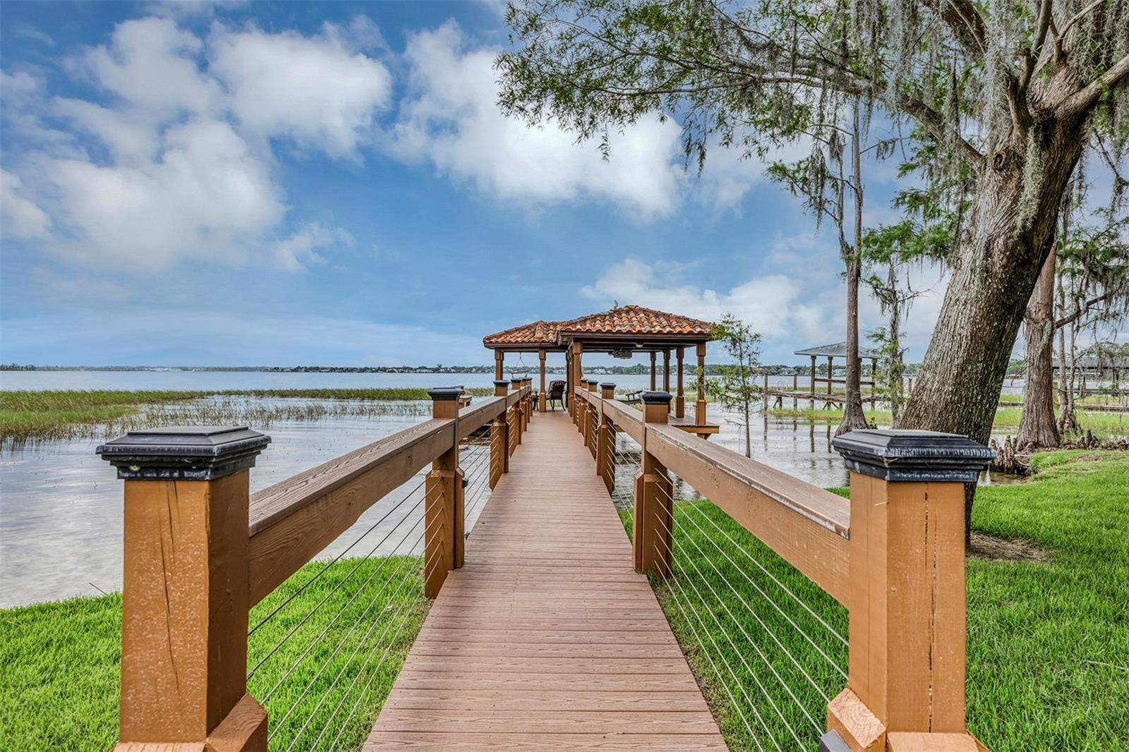 O6330959 Property Photo