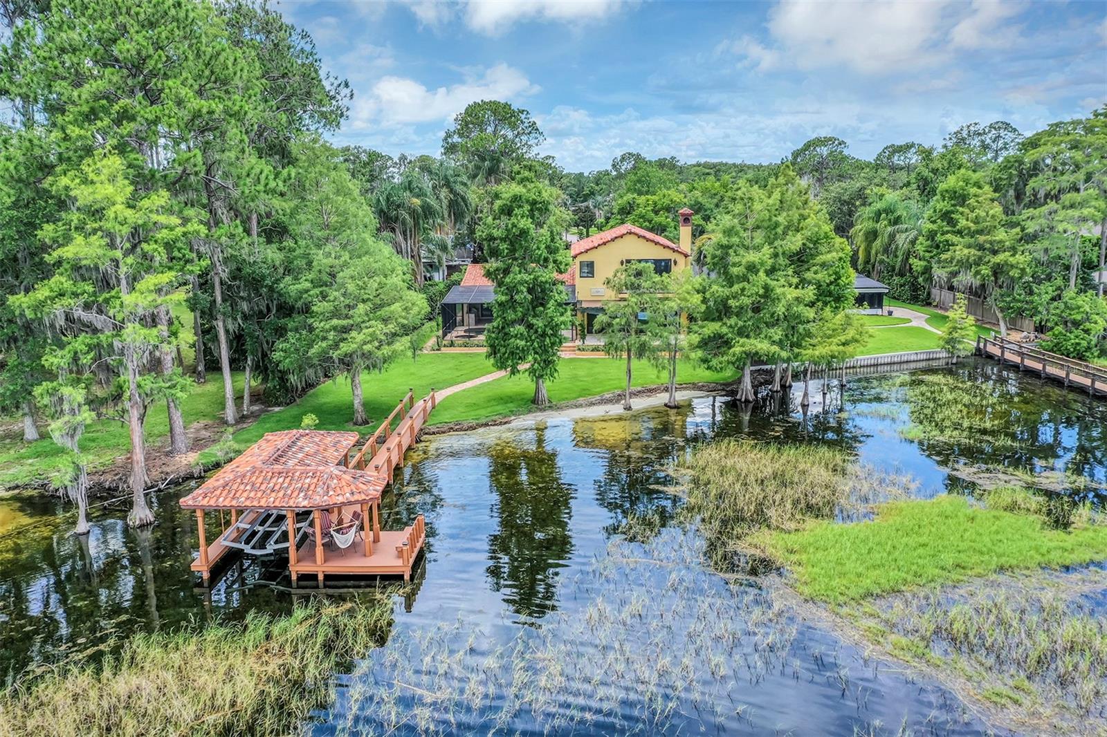 O6330959 Property Photo