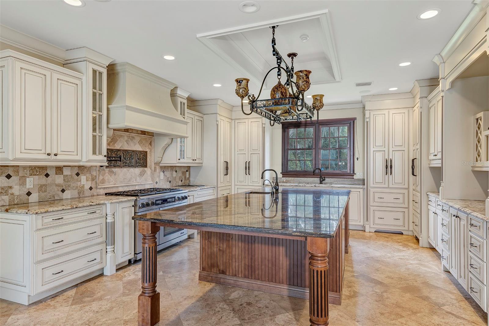 O6330959 Property Photo