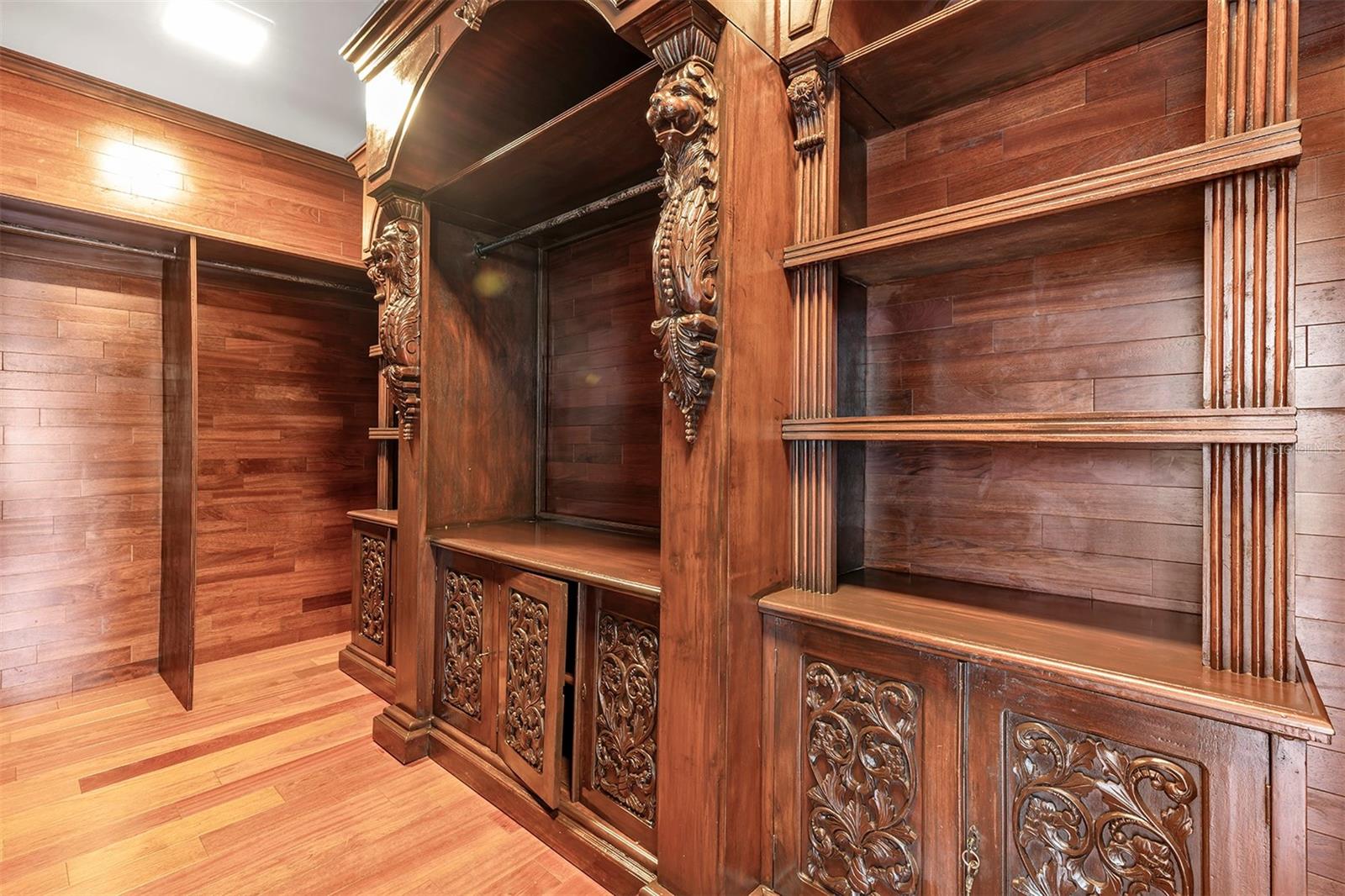 O6330959 Property Photo