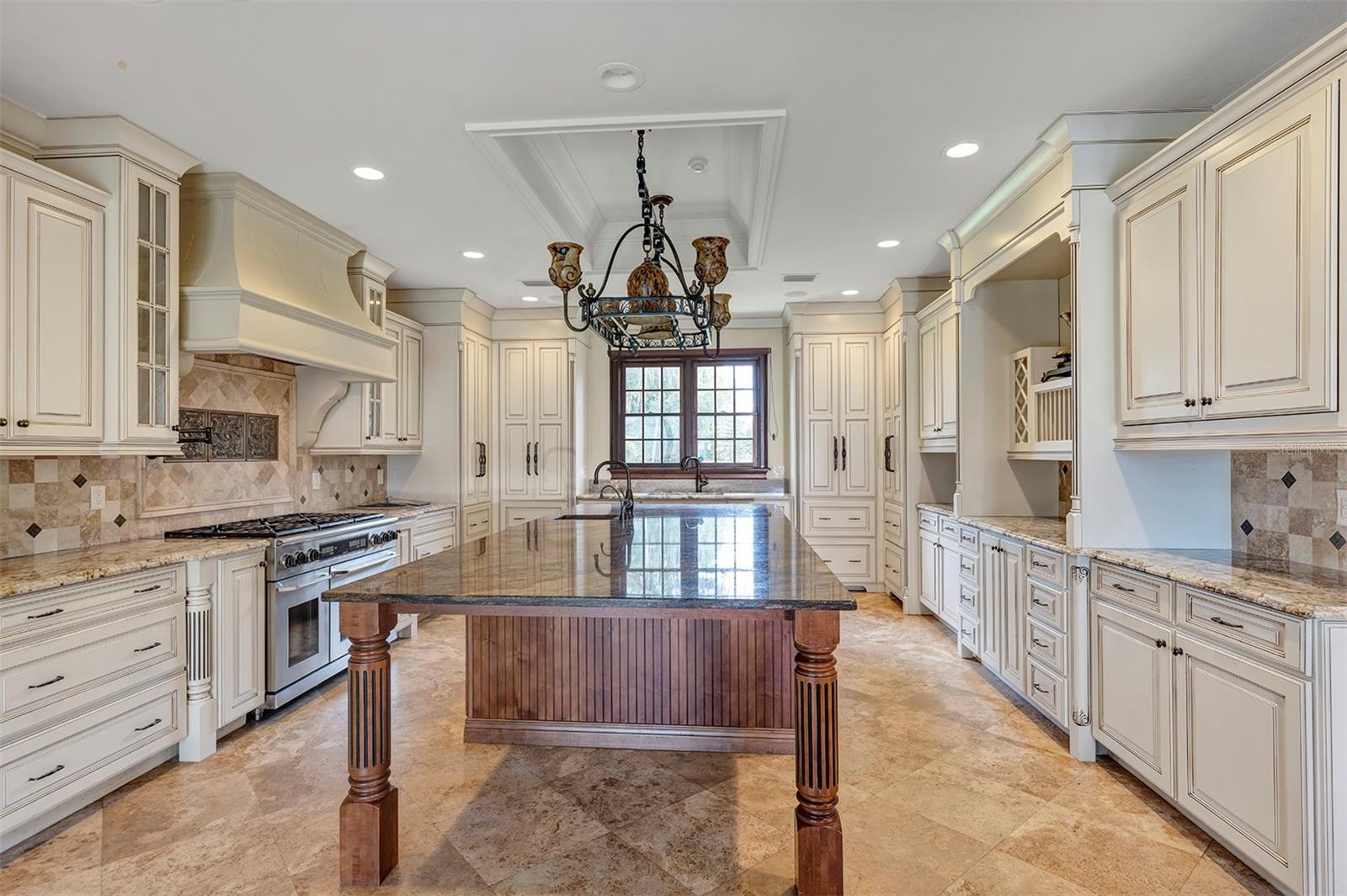 O6330959 Property Photo