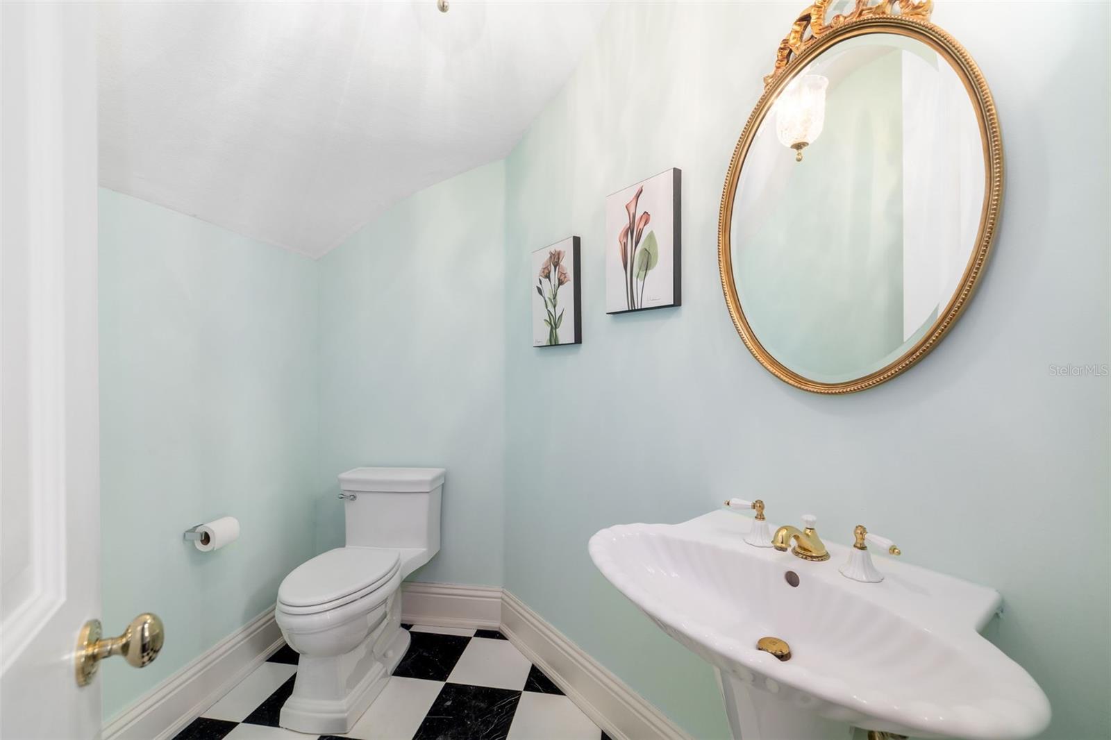 A4660258 Property Photo