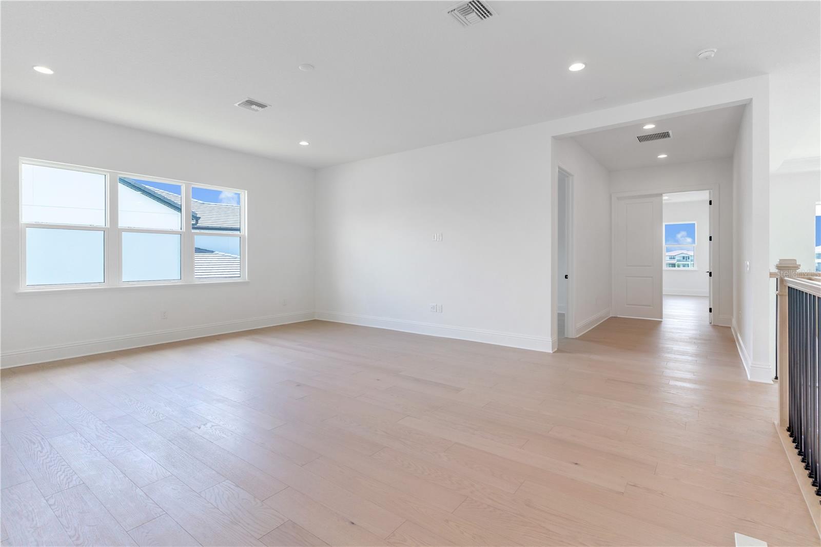 O6331025 Property Photo