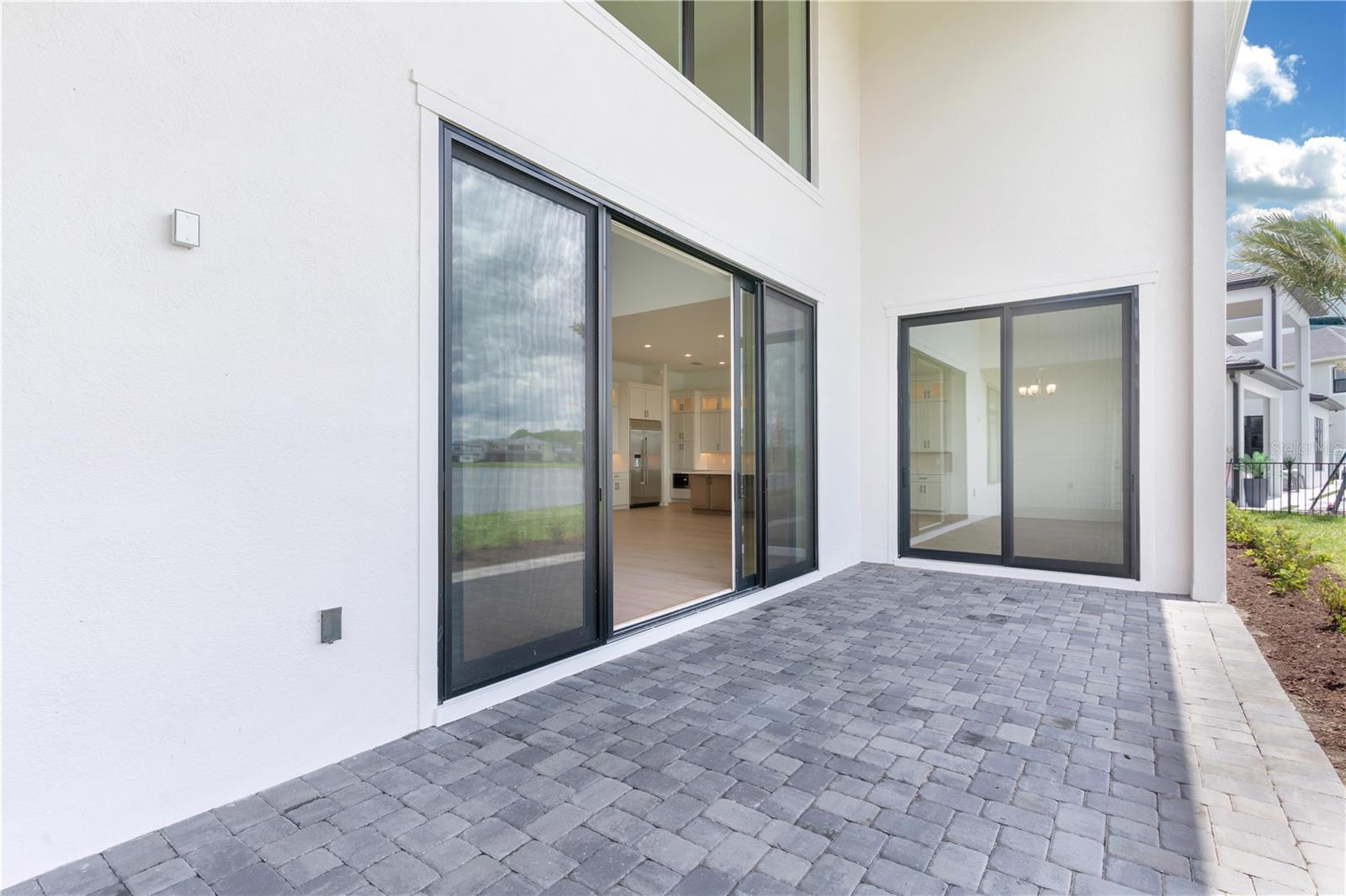 O6331025 Property Photo