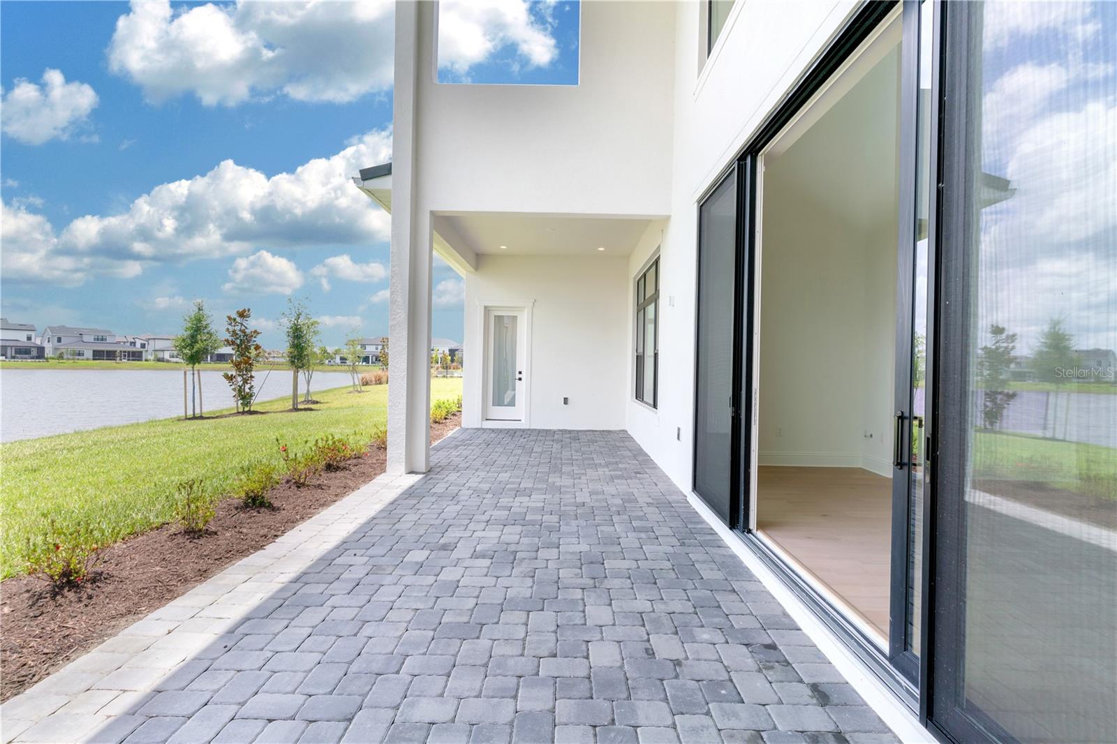 O6331025 Property Photo