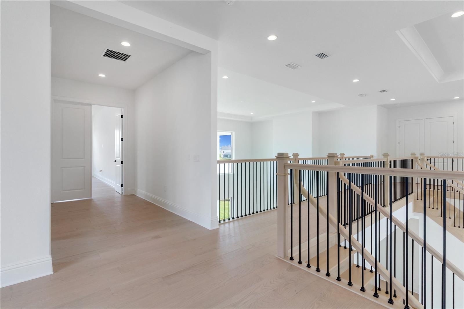 O6331025 Property Photo