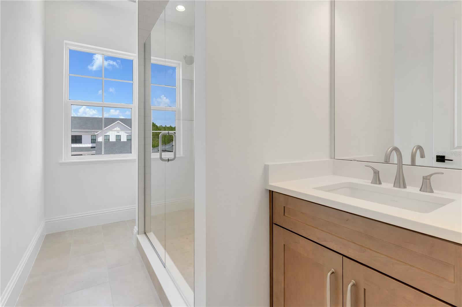 O6331025 Property Photo