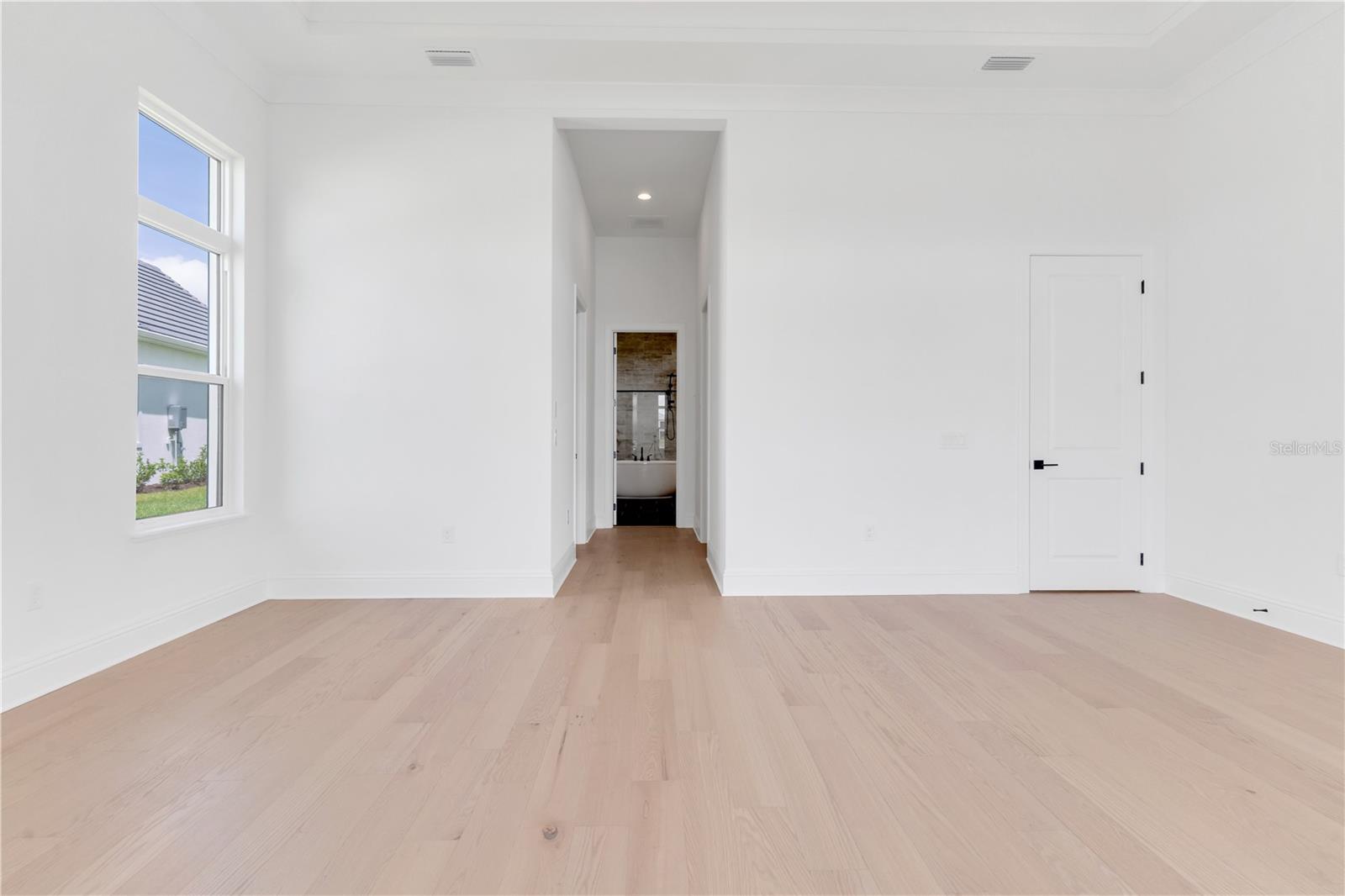 O6331025 Property Photo