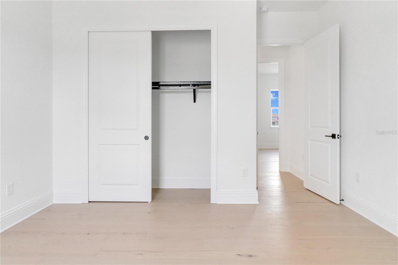 O6331025 Property Photo