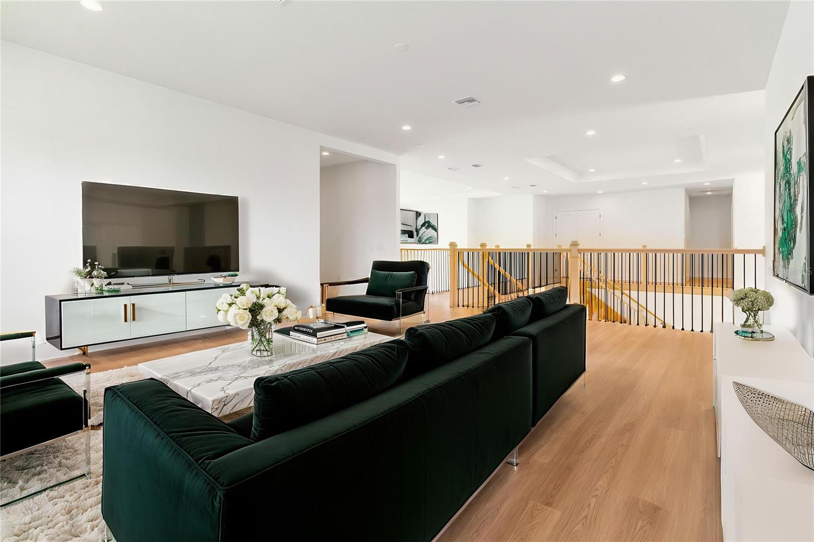 O6331025 Property Photo