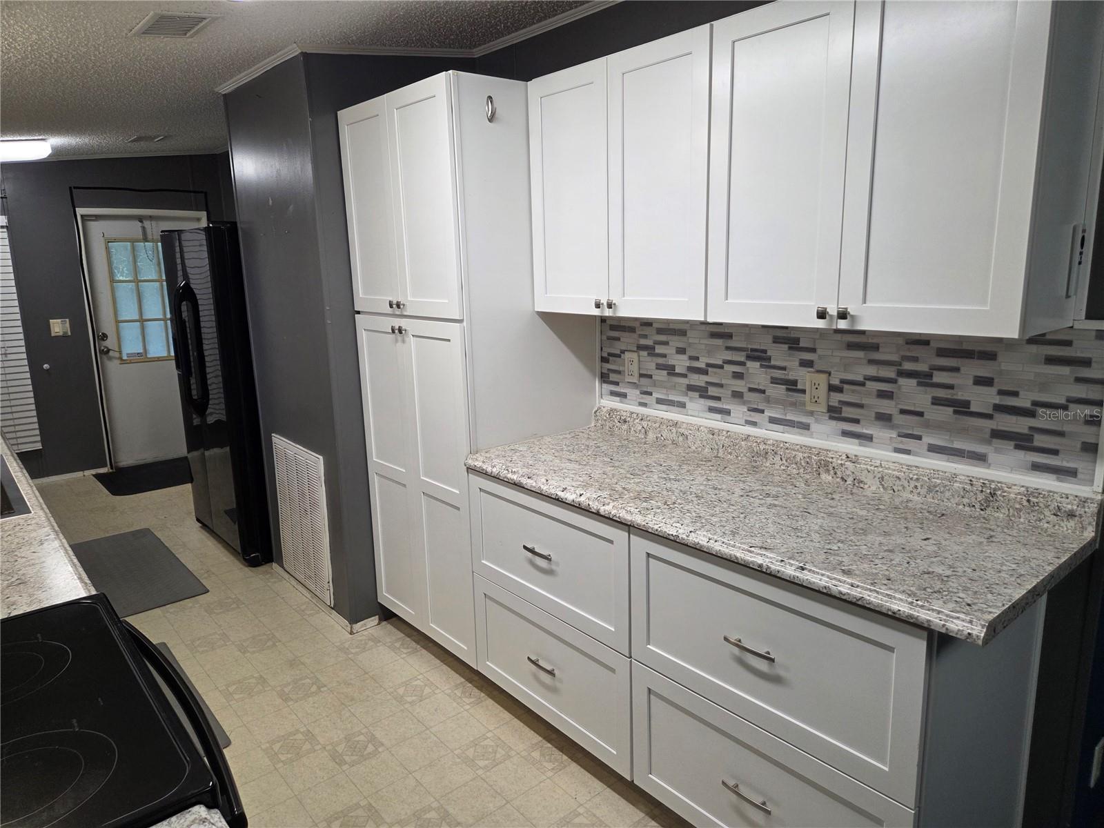 9129 WOOD TERRACE DR, TAMPA, FL, 33637