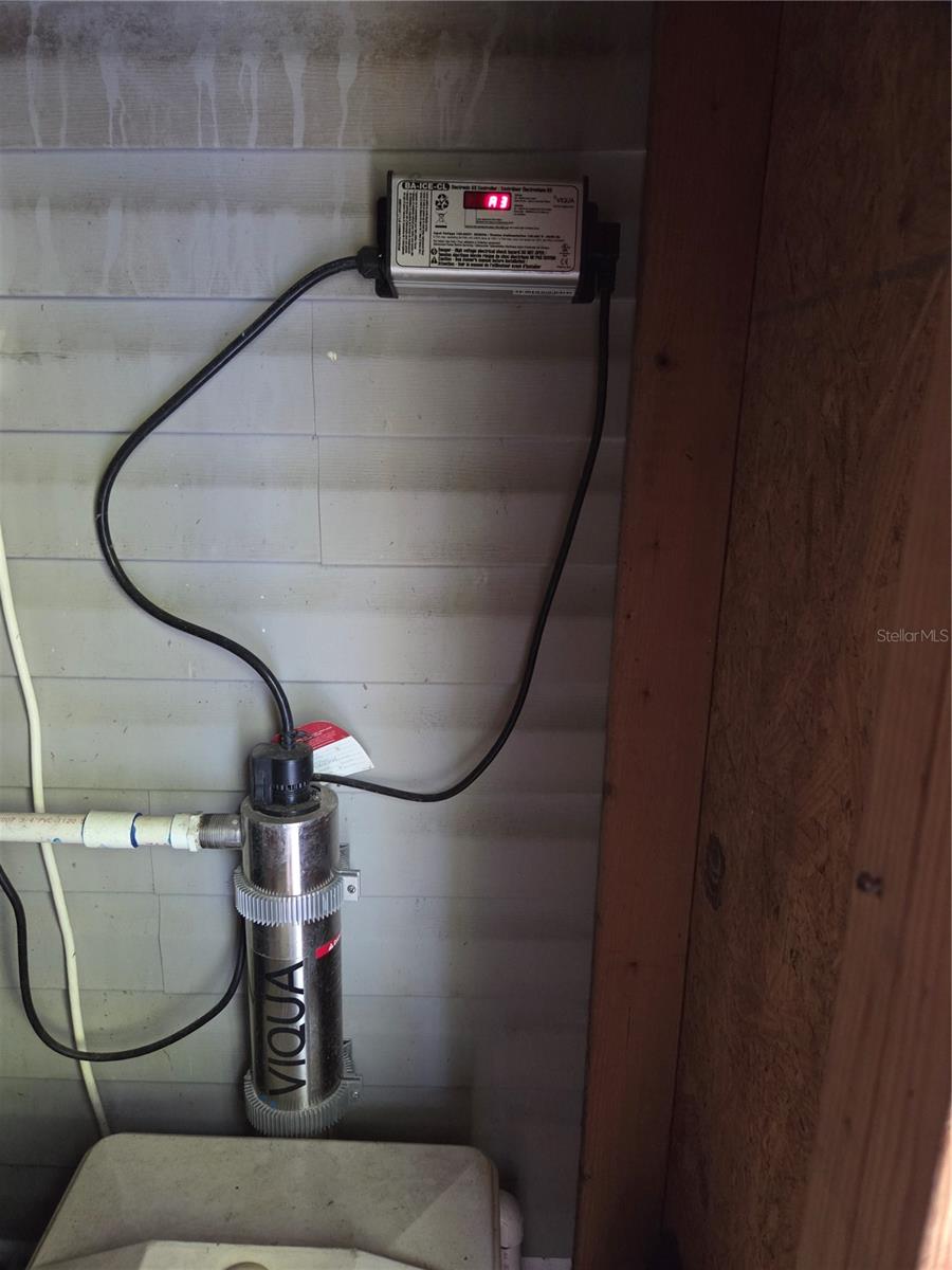 9129 WOOD TERRACE DR, TAMPA, FL, 33637