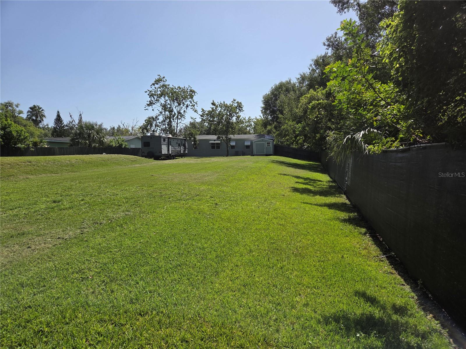 9129 WOOD TERRACE DR, TAMPA, FL, 33637