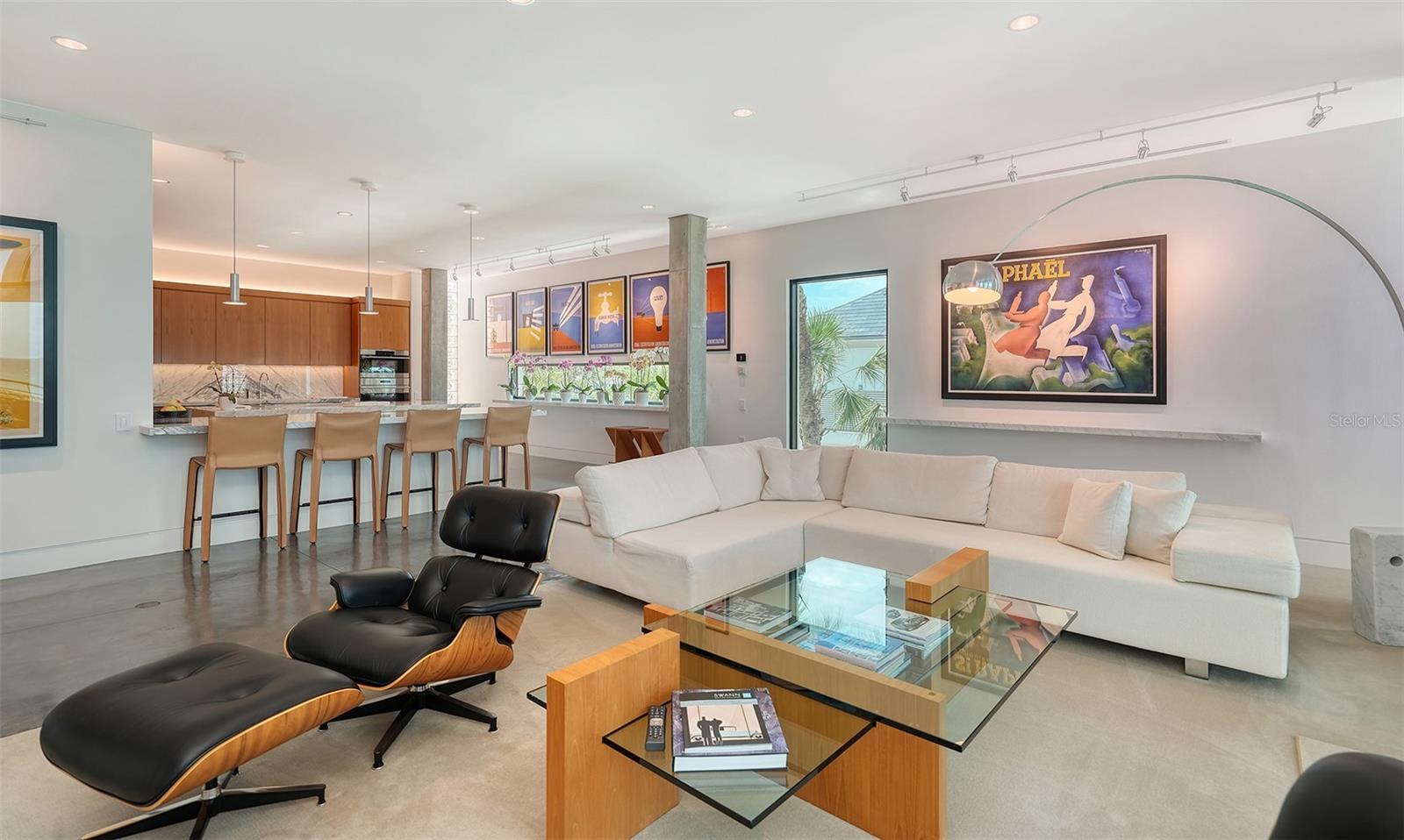 A4660281 Property Photo