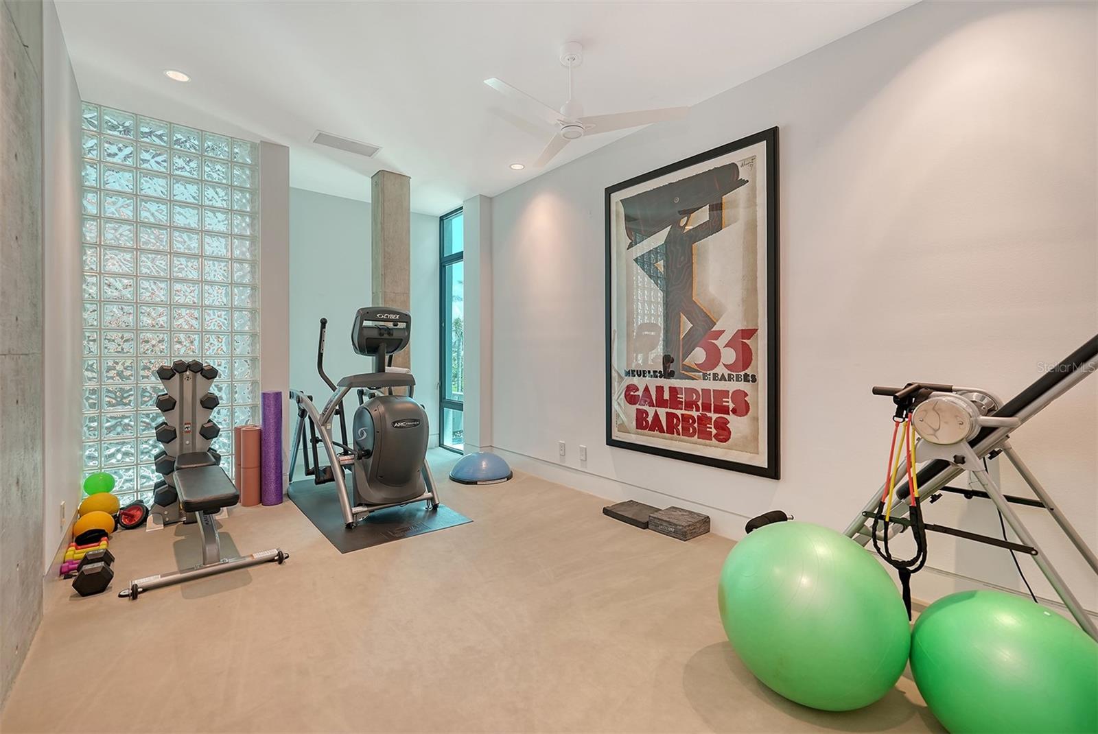 A4660281 Property Photo