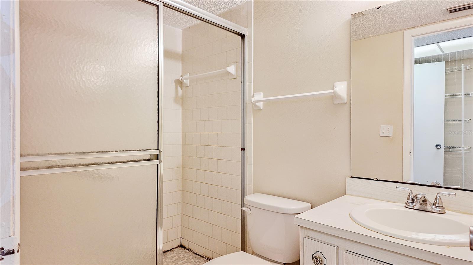 A4660289 Property Photo