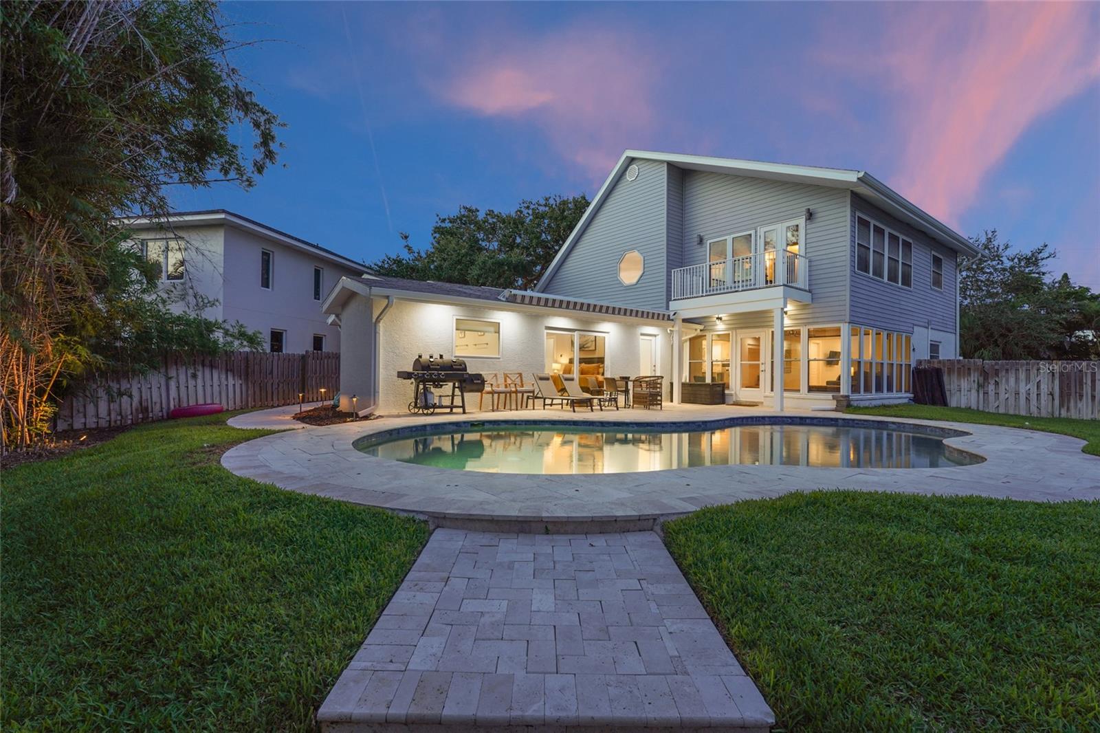 A4660296 Property Photo