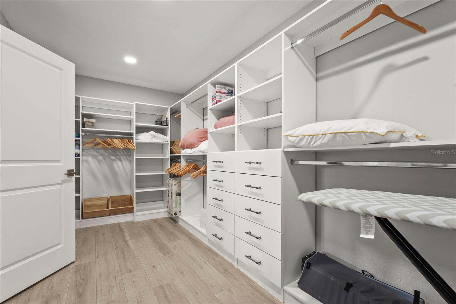 A4660296 Property Photo