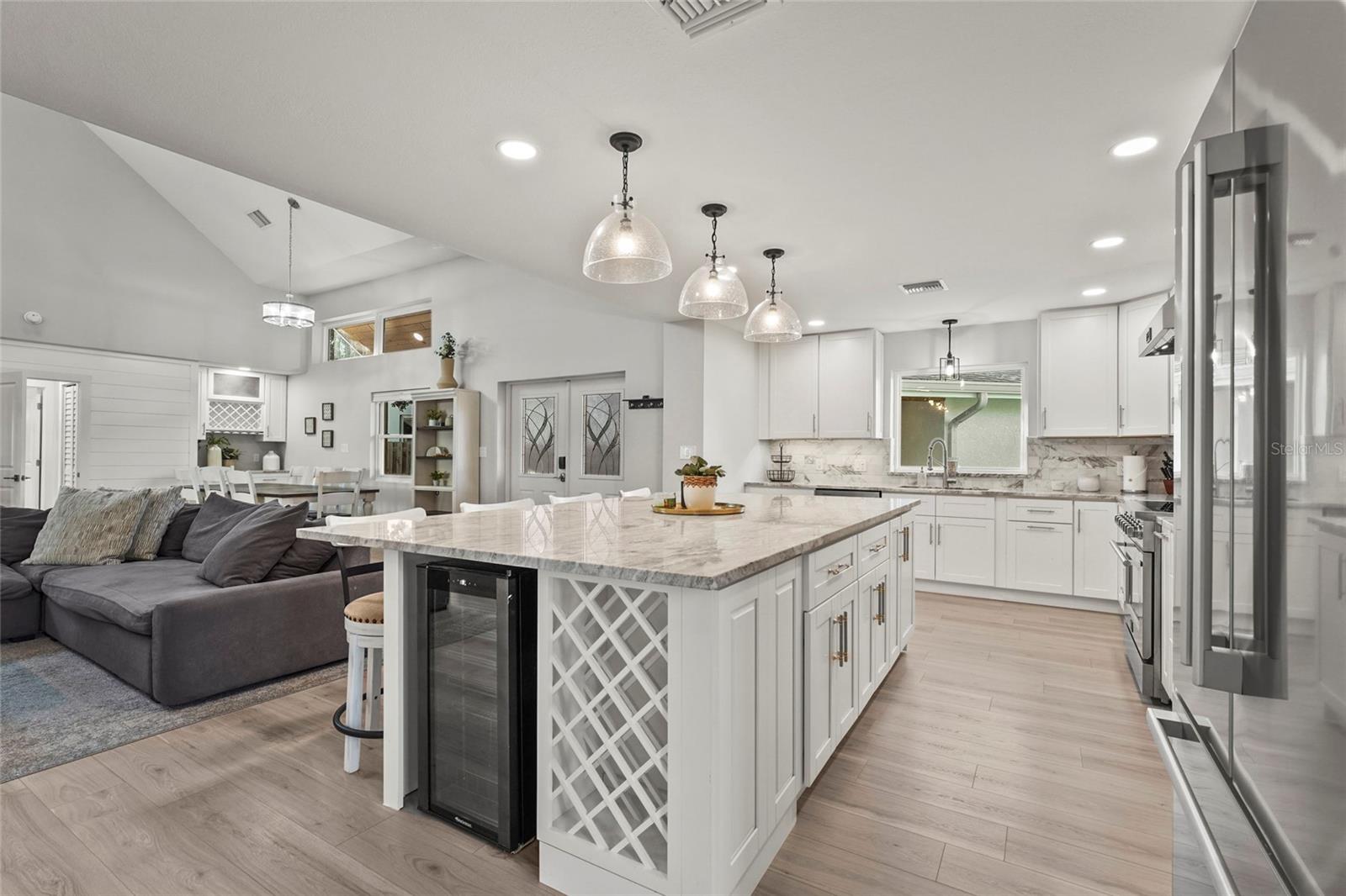 A4660296 Property Photo