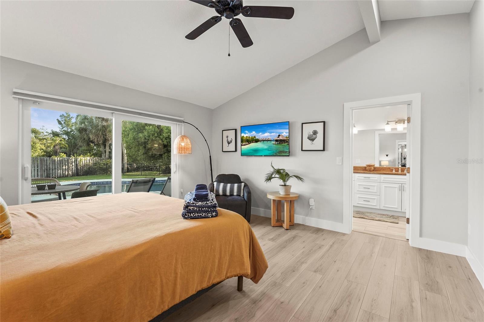 A4660296 Property Photo