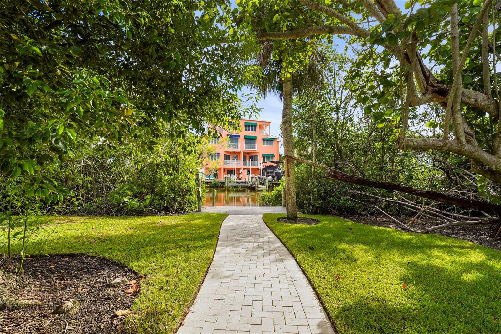 A4660296 Property Photo