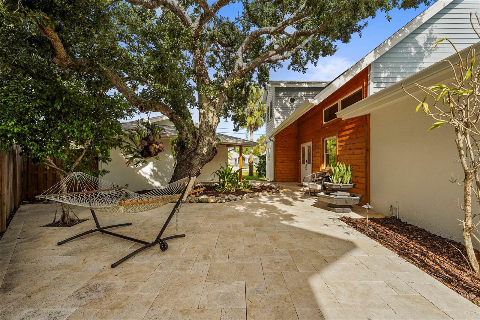 A4660296 Property Photo