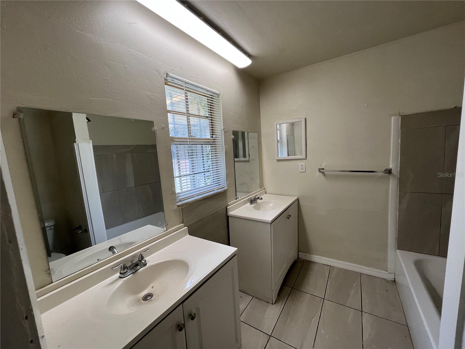 4285 SOLOMON DR, ORLANDO, FL, 32811