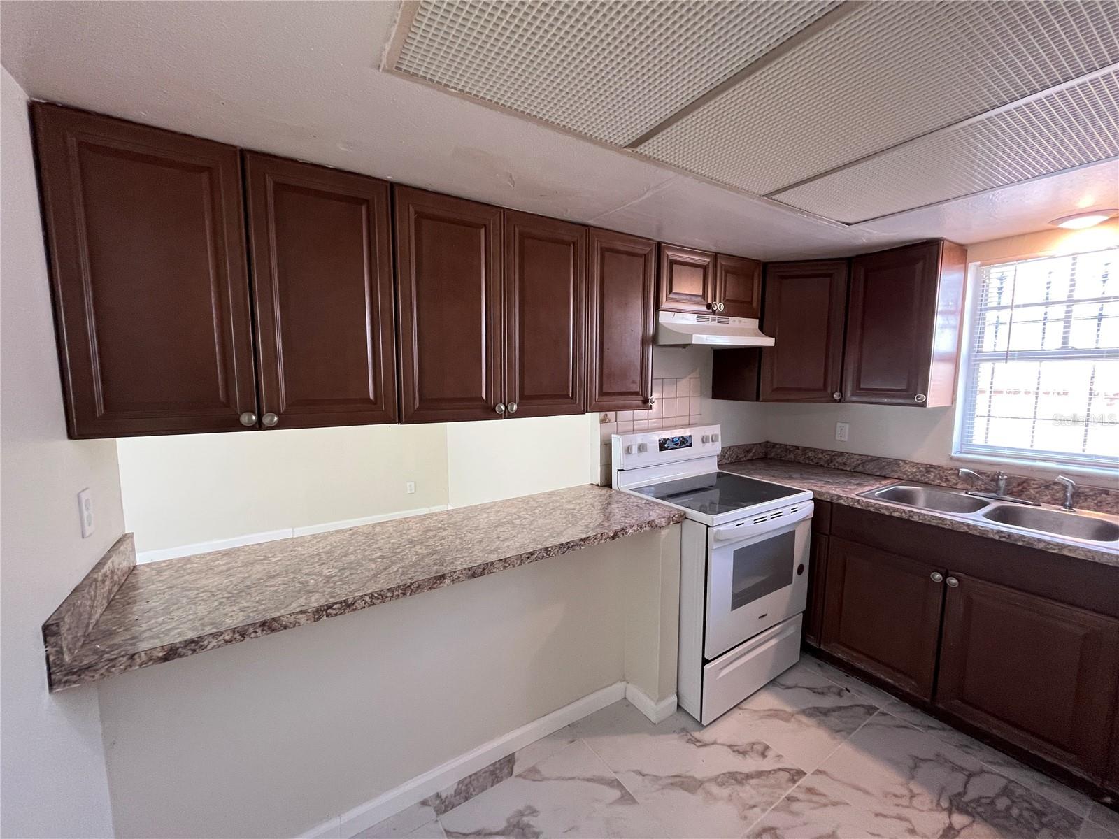 4285 SOLOMON DR, ORLANDO, FL, 32811