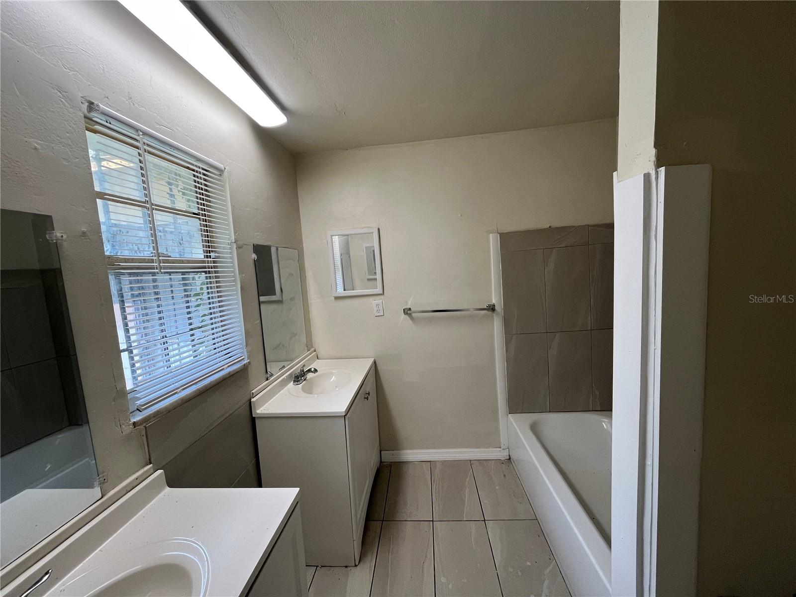 4285 SOLOMON DR, ORLANDO, FL, 32811