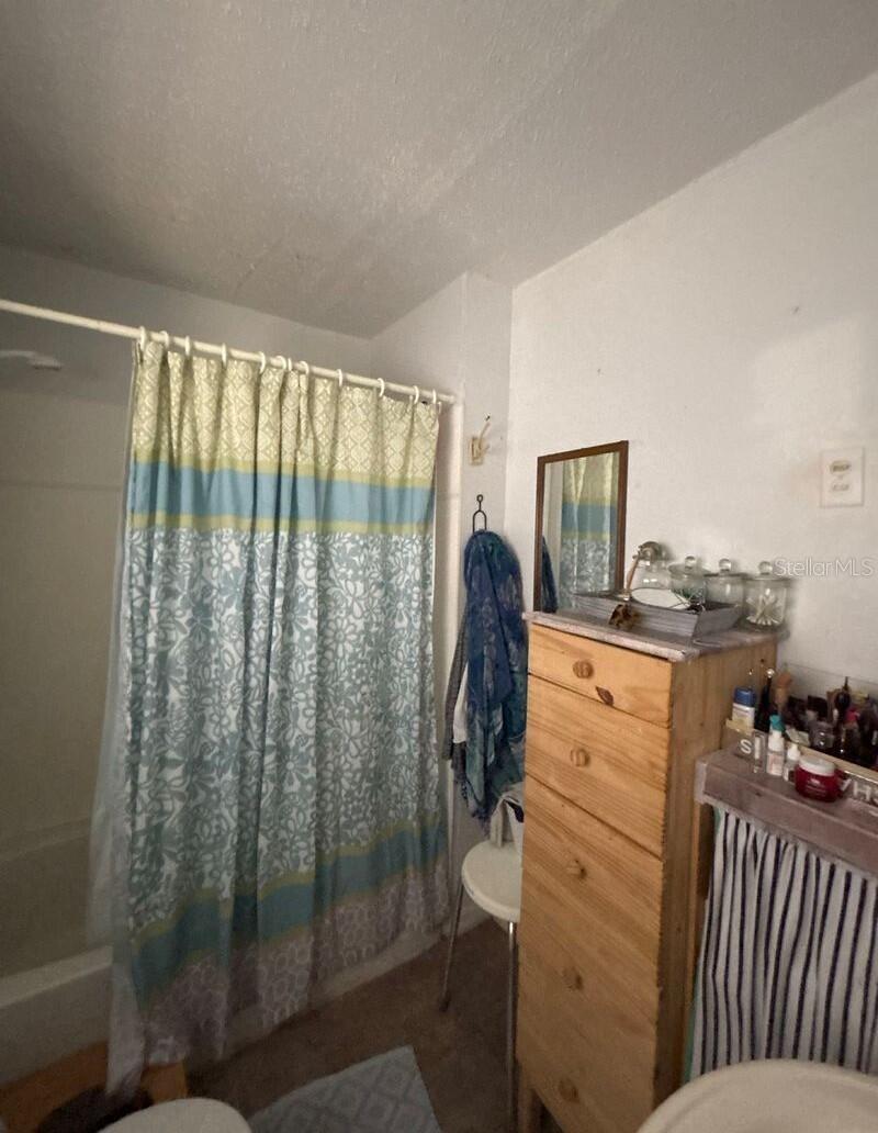 6811 N WILLOW AVE, TAMPA, FL, 33604