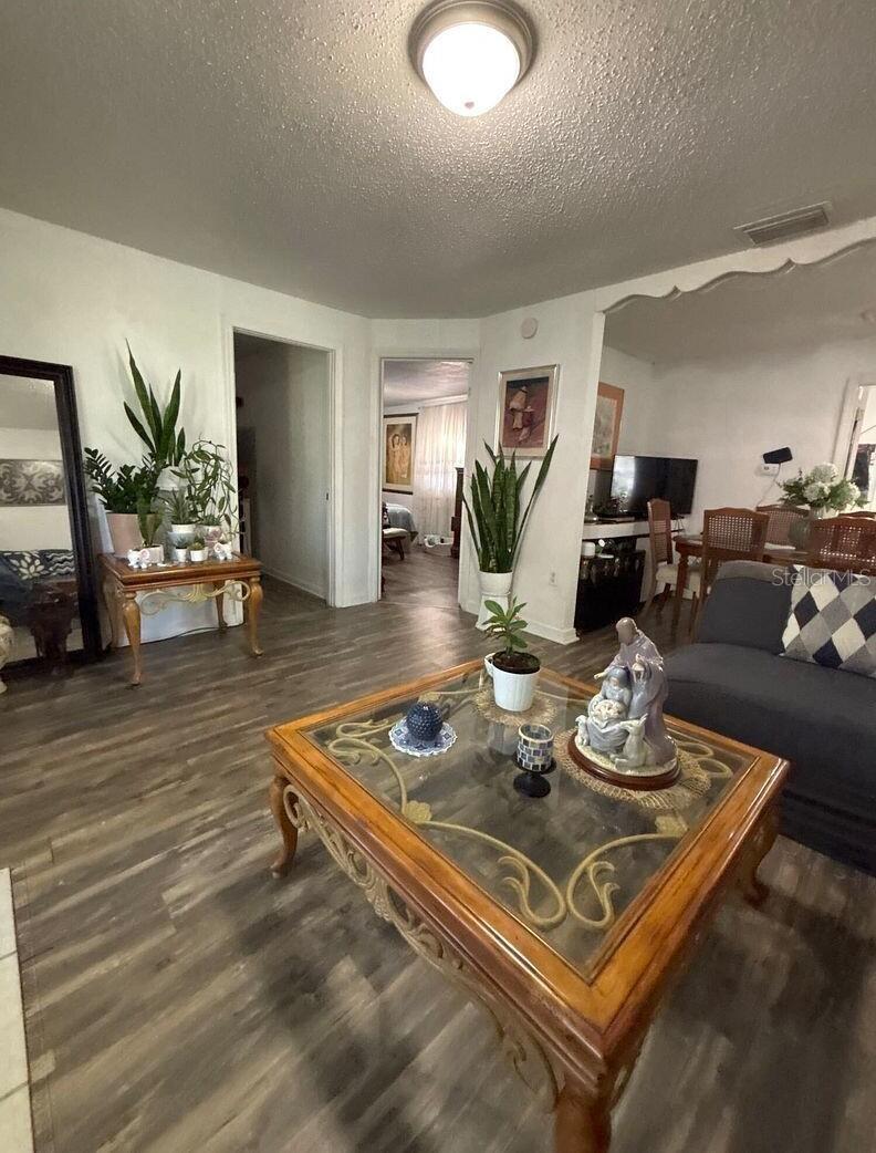 6811 N WILLOW AVE, TAMPA, FL, 33604