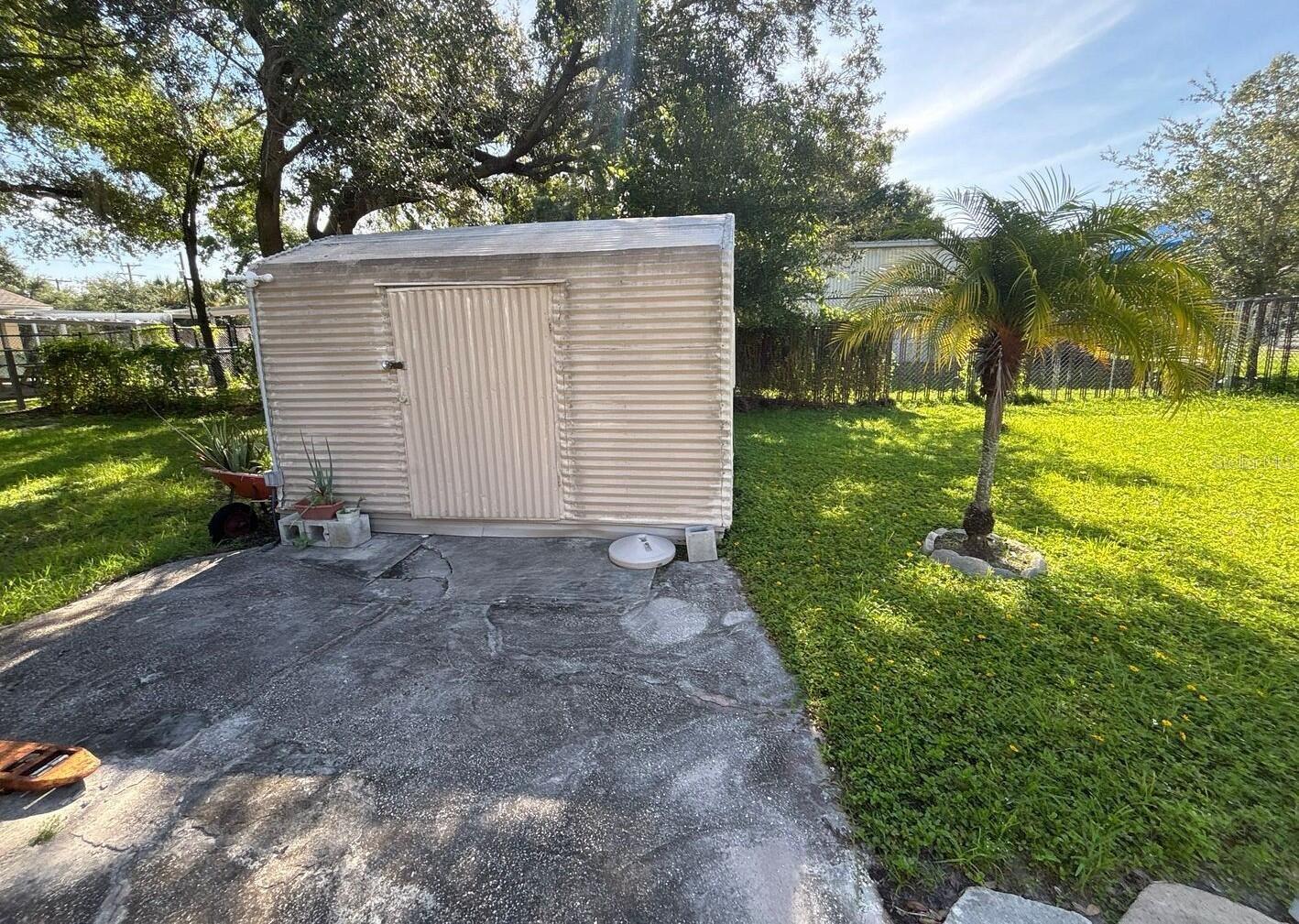 6811 N WILLOW AVE, TAMPA, FL, 33604