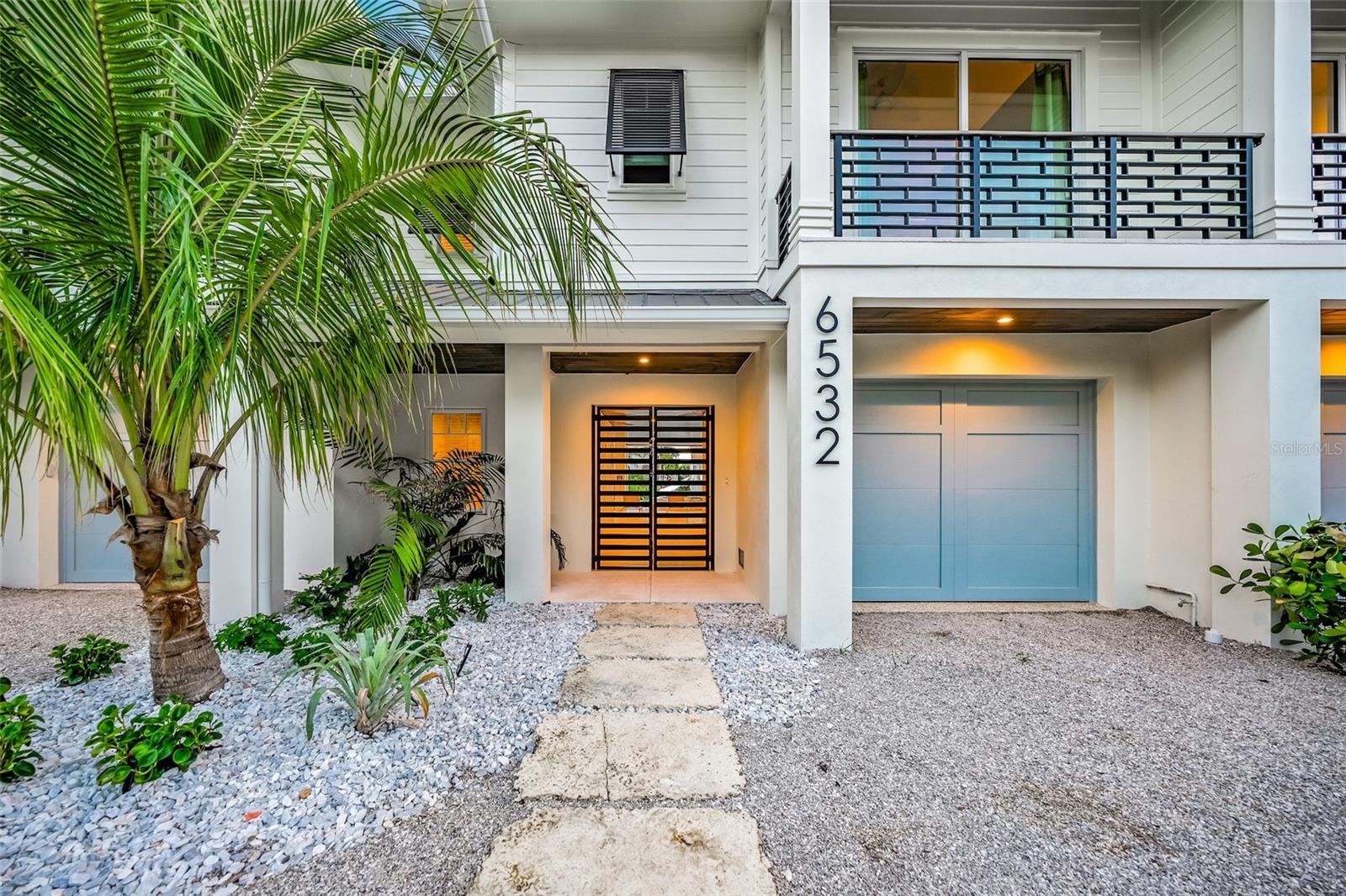 A4660324 Property Photo