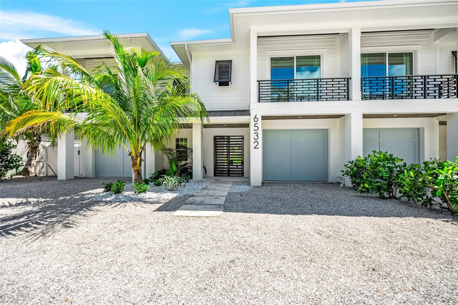 A4660324 Property Photo