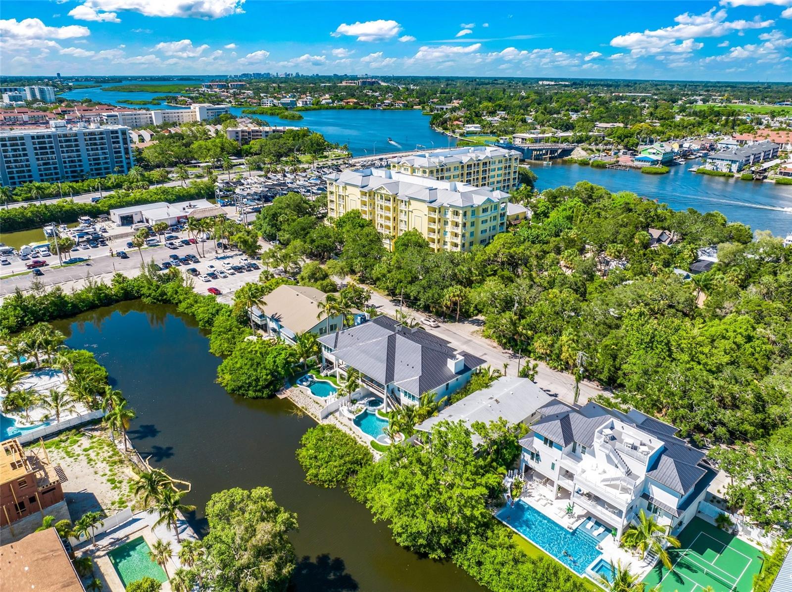 A4660324 Property Photo