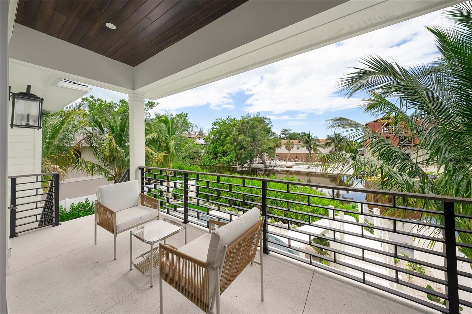 A4660324 Property Photo