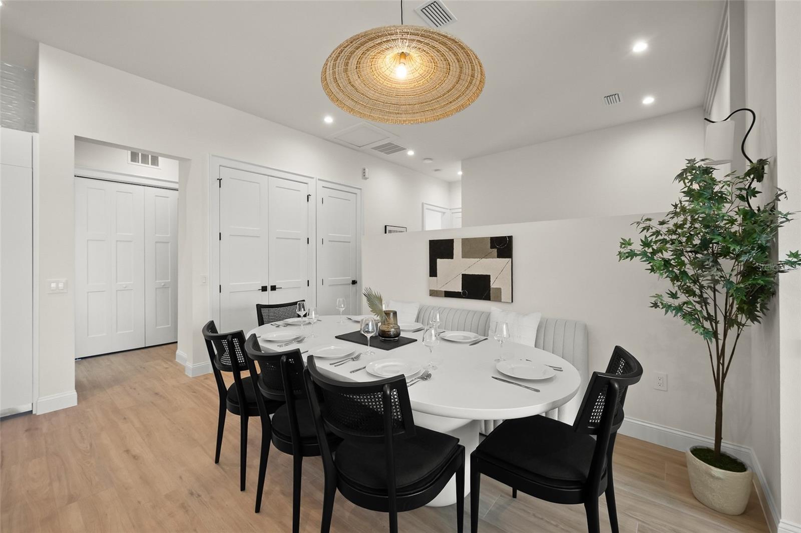 A4660324 Property Photo