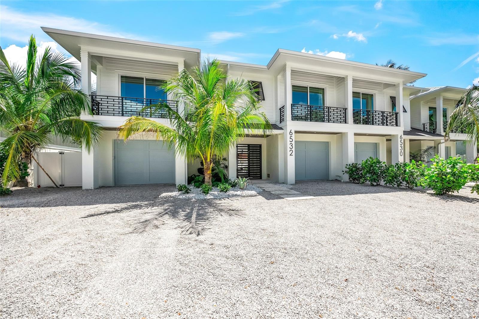 A4660324 Property Photo