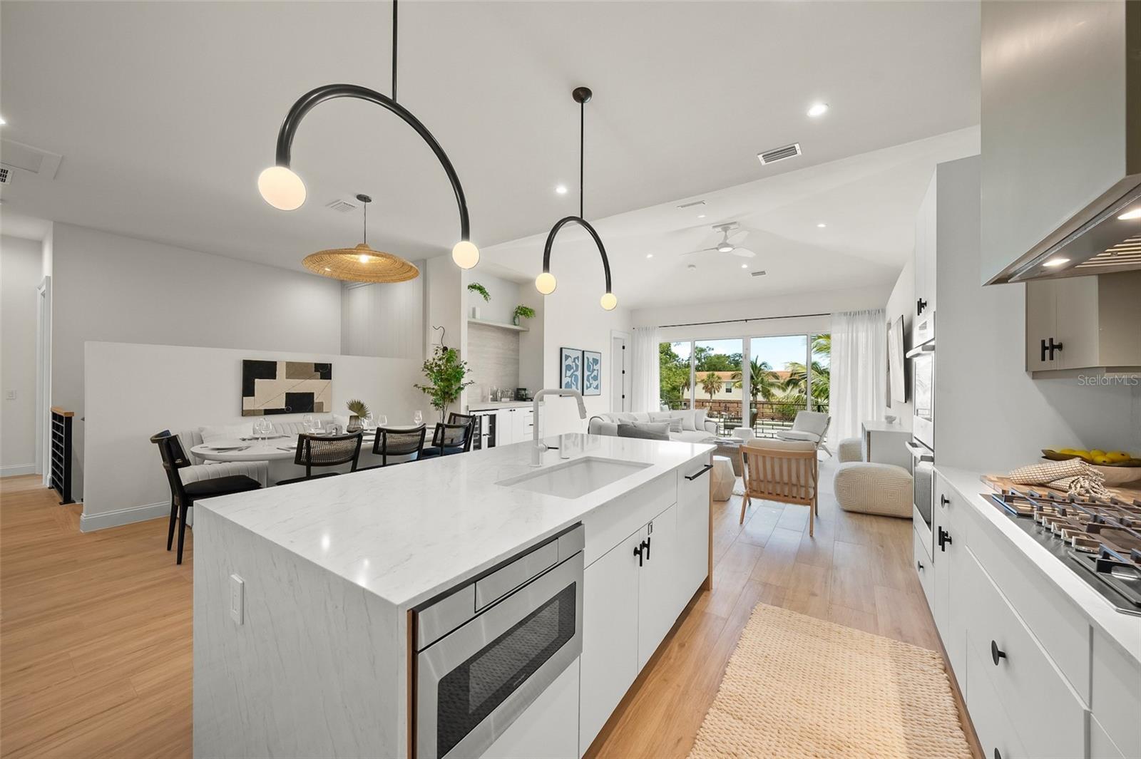 A4660324 Property Photo