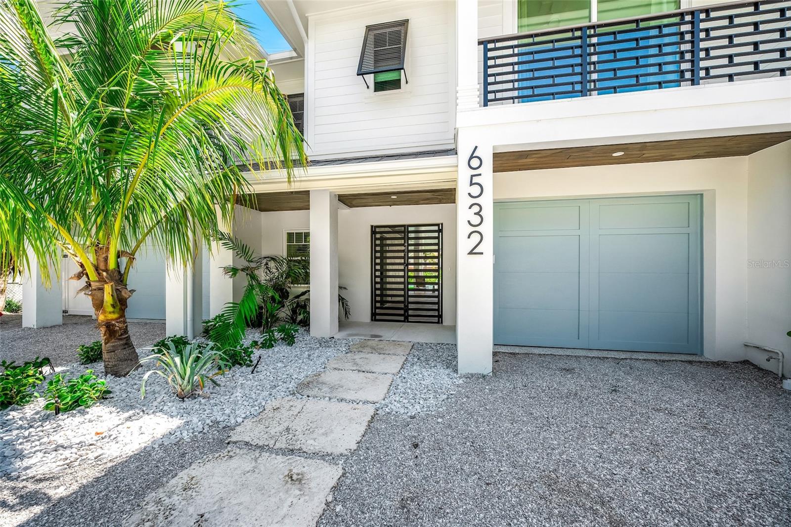 A4660324 Property Photo