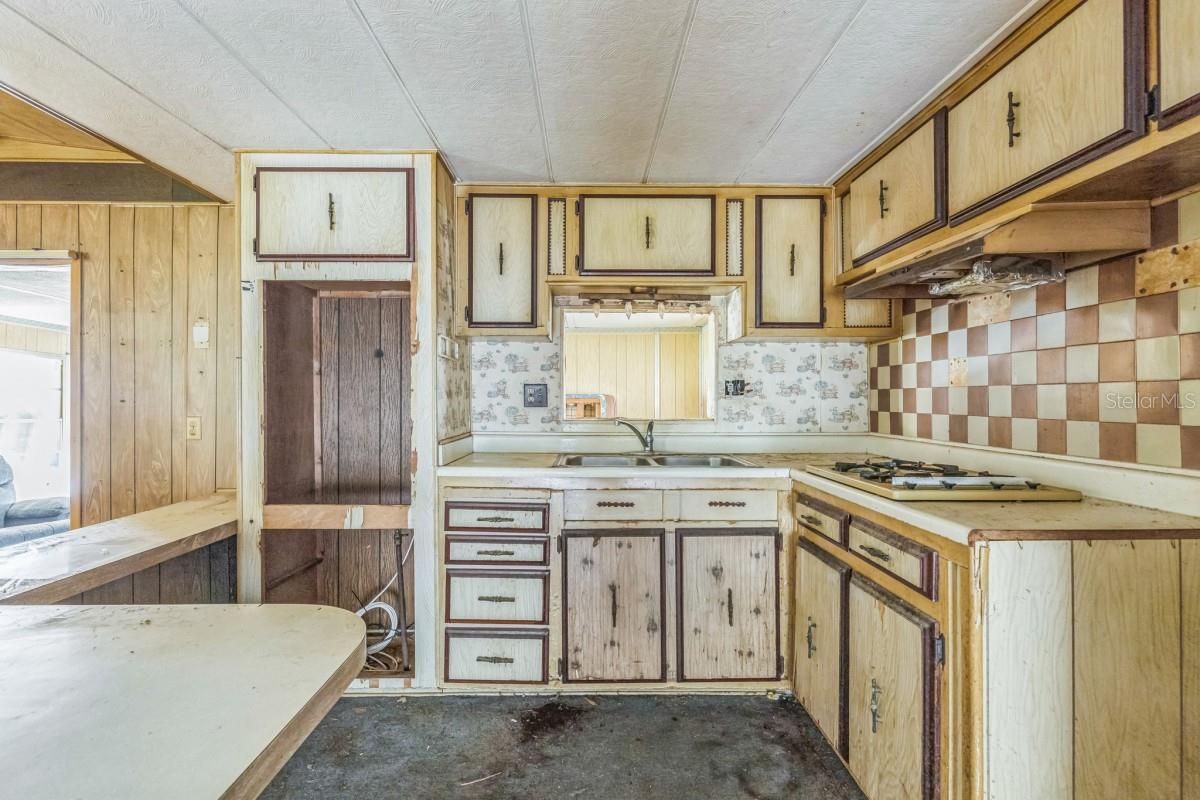 A4660325 Property Photo